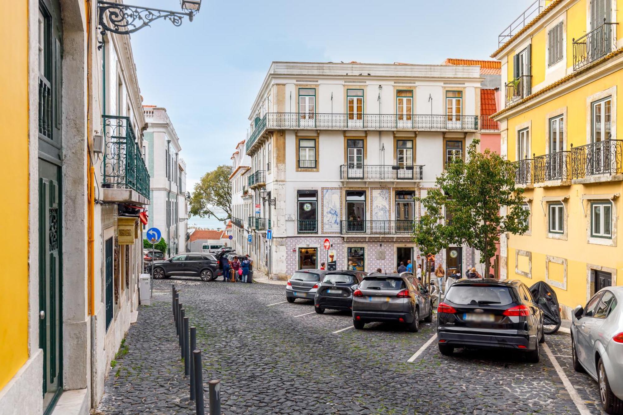Sublime Apt Medieval Alfama Lisboa Exterior foto